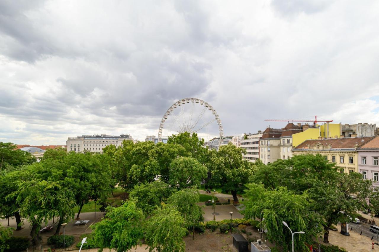 Ja18 Downtown Pearl - 2 Bedroom Apartment Budapest Bagian luar foto